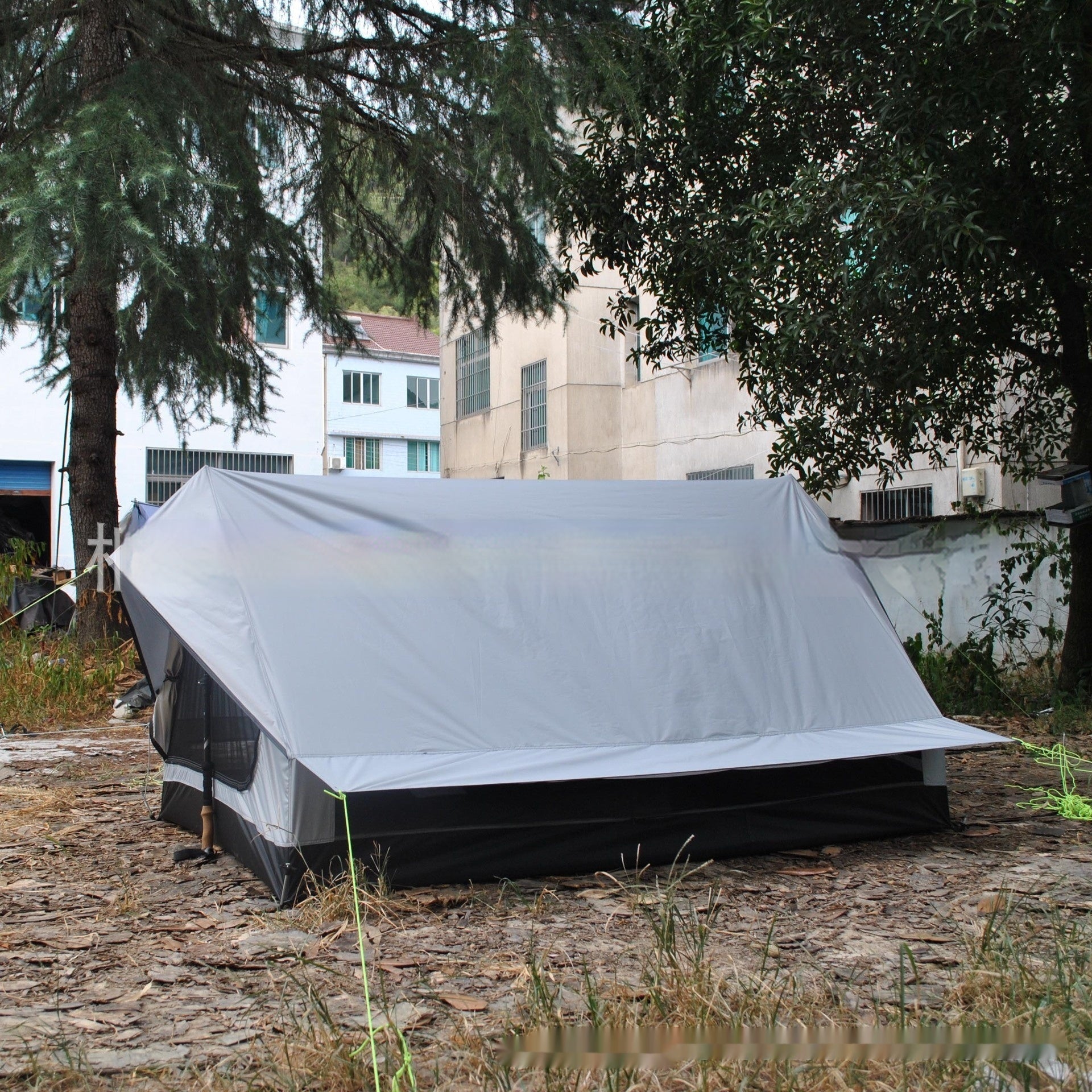 Pole-free Portable Cabin Tent