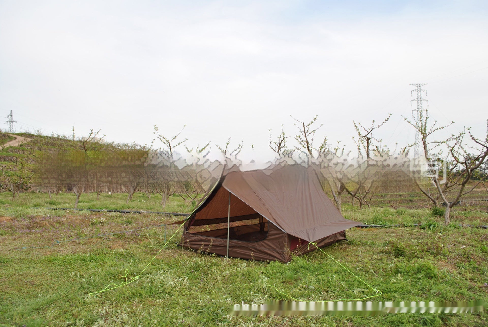 Pole-free Portable Cabin Tent